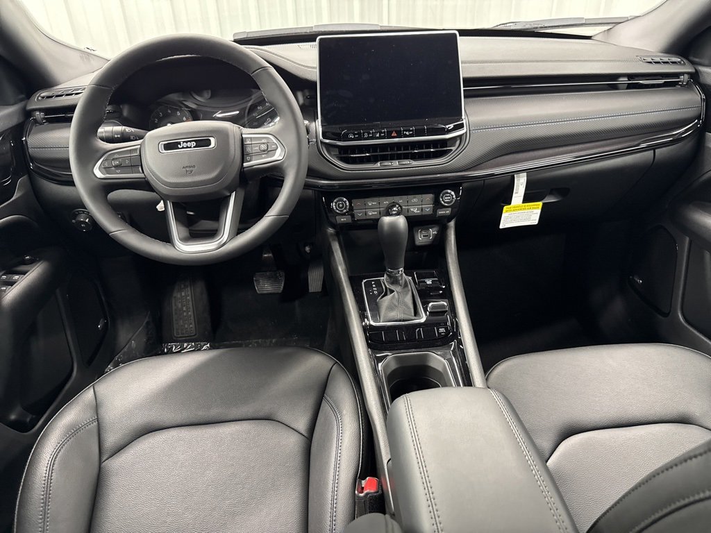 New 2025 Jeep Compass Limited w/ Sun & Sound Group image 14