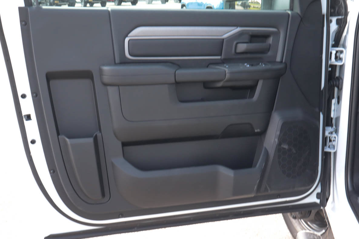 New 2027 RAM 3500 Tradesman AWD/4WD image 9