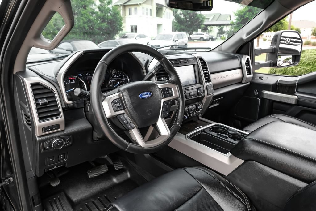 Used 2021 Ford F350 Lariat w/ Lariat Ultimate Package AWD/4WD image 13