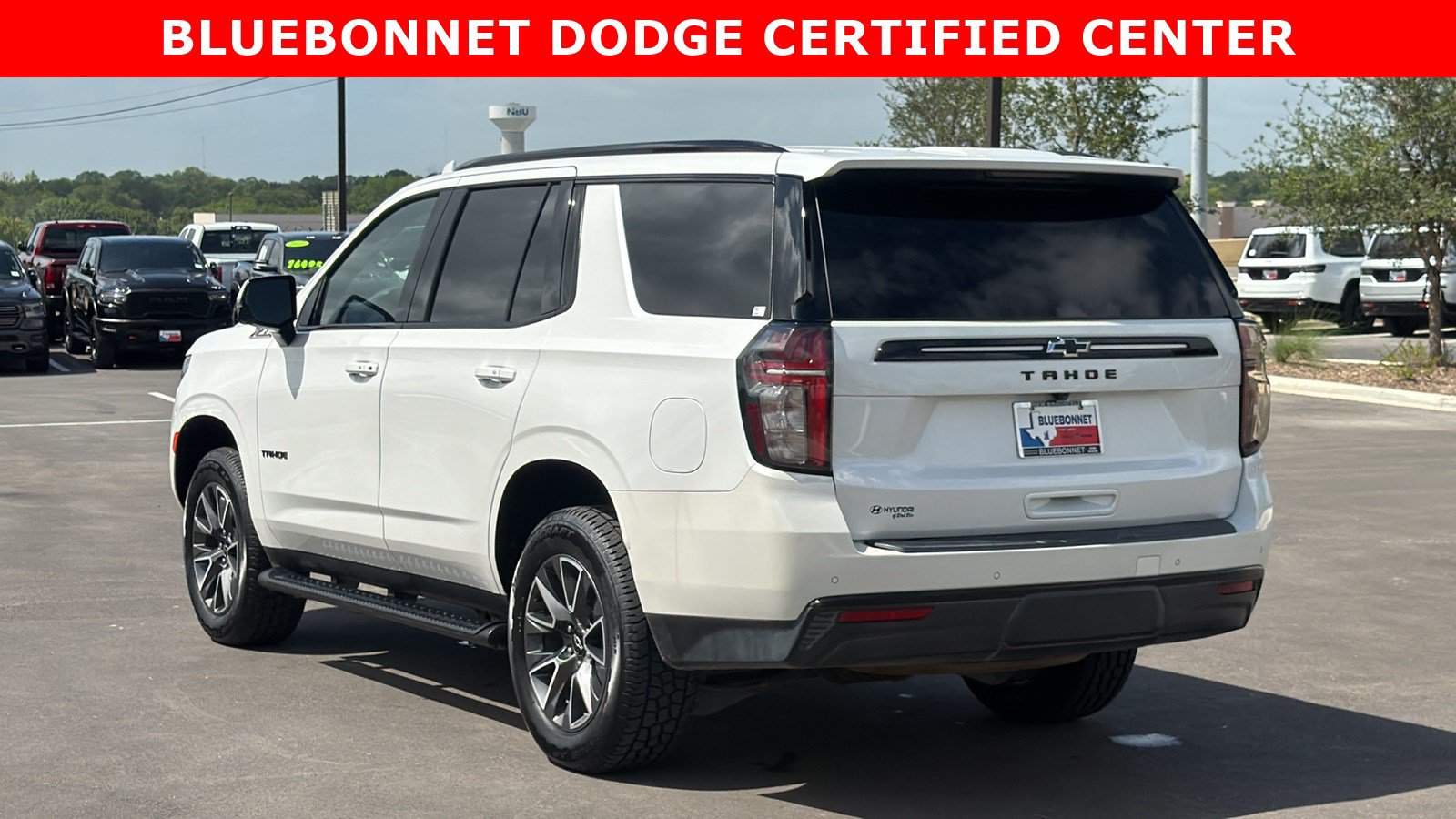 Used 2023 Chevrolet Tahoe Z71 w/ Z71 Off-Road Package AWD/4WD image 7