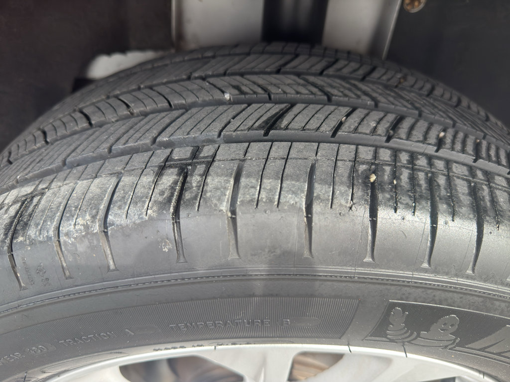 Used 2017 Ford Escape SE w/ Equipment Group 201A image 31