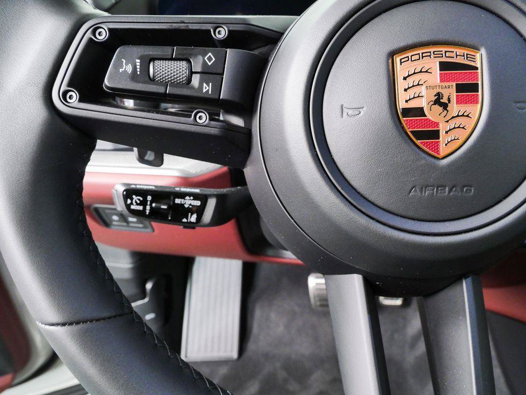 New 2026 Porsche Cayenne S AWD/4WD image 10
