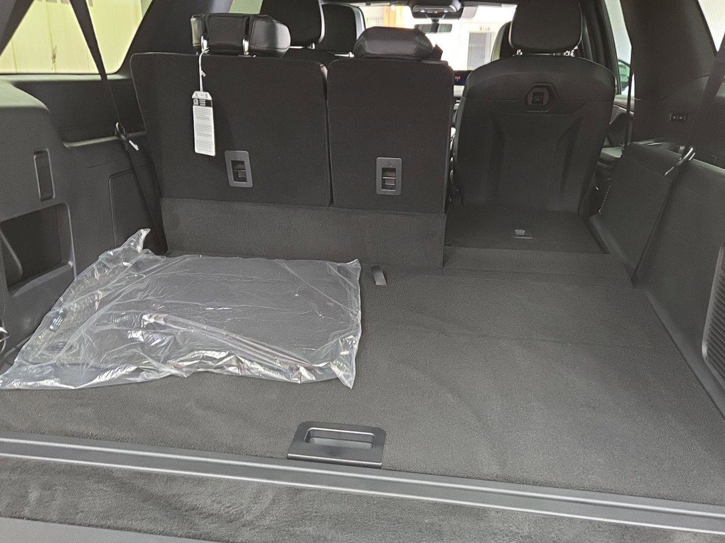 New 2025 Lincoln Navigator L Reserve w/ Jet Appearance Package image 23