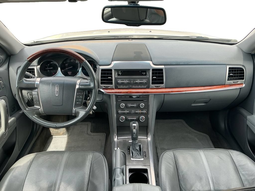 Used 2010 Lincoln MKZ FWD image 17
