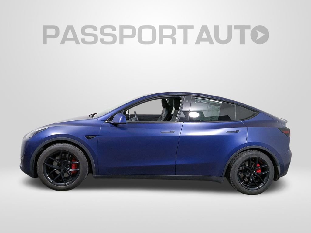 Used 2022 Tesla Model Y Performance AWD/4WD image 2