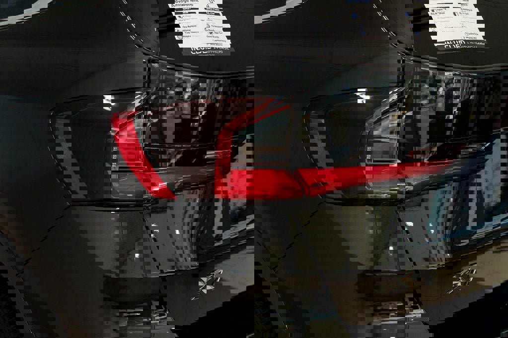 Used 2025 BMW X1 xDrive28i w/ Technology Package image 9