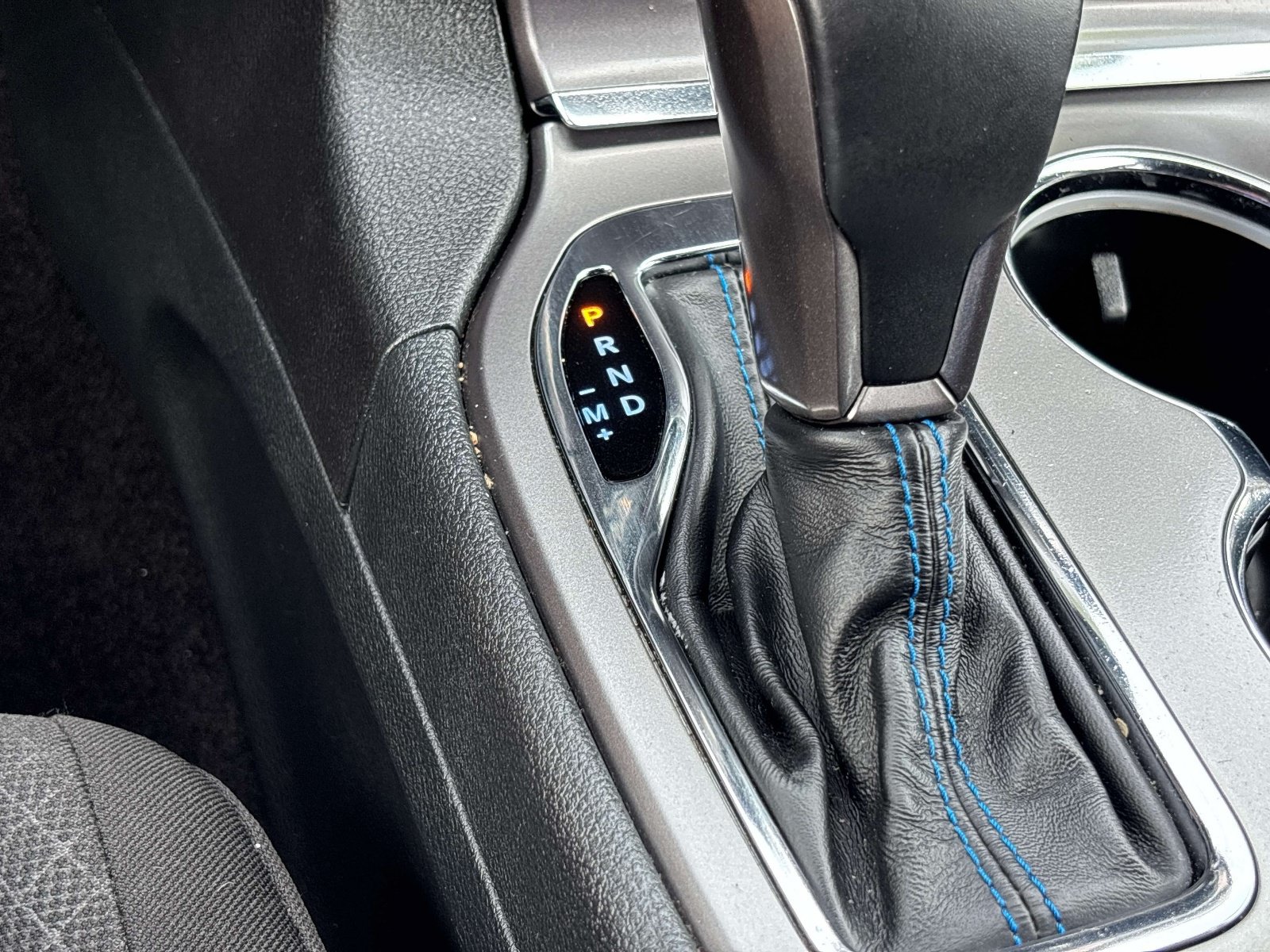 Used 2018 Jeep Grand Cherokee Laredo AWD/4WD image 27