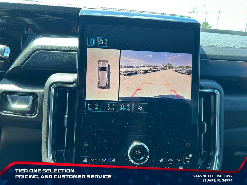 Used 2025 GMC Yukon Denali RWD image 23