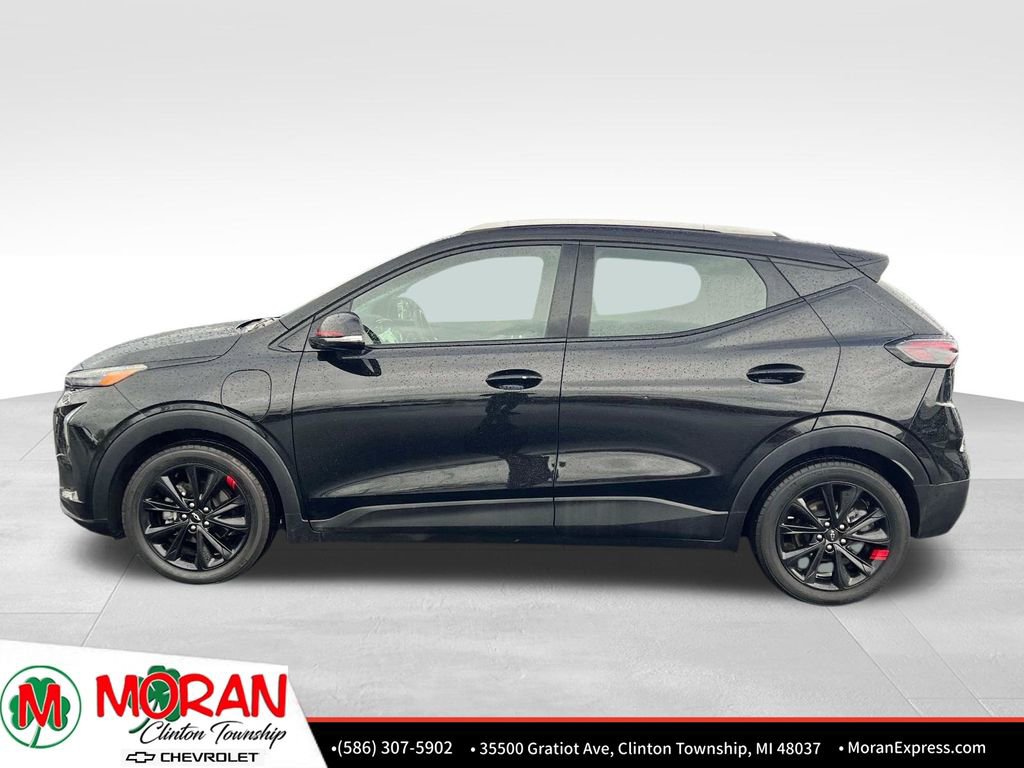 Certified 2023 Chevrolet Bolt EUV LT w/ Convenience Package image 3