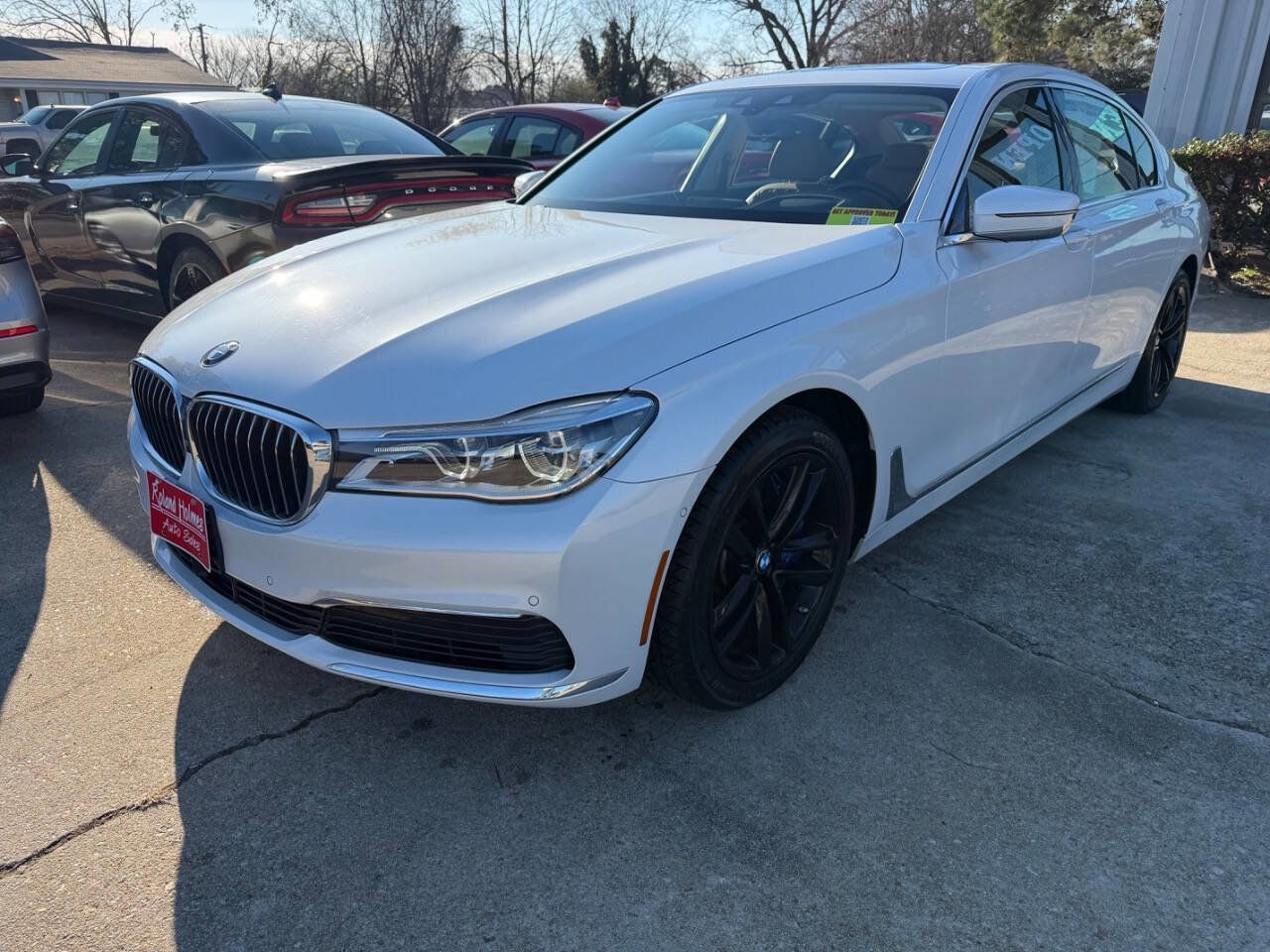 Used 2019 BMW 750i xDrive w/ Luxury Rear Seating Package image 2