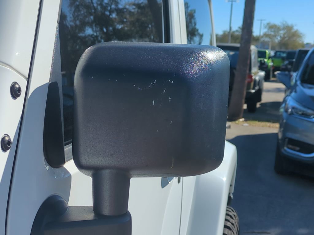 Used 2014 Jeep Wrangler Sahara w/ Connectivity Group image 13