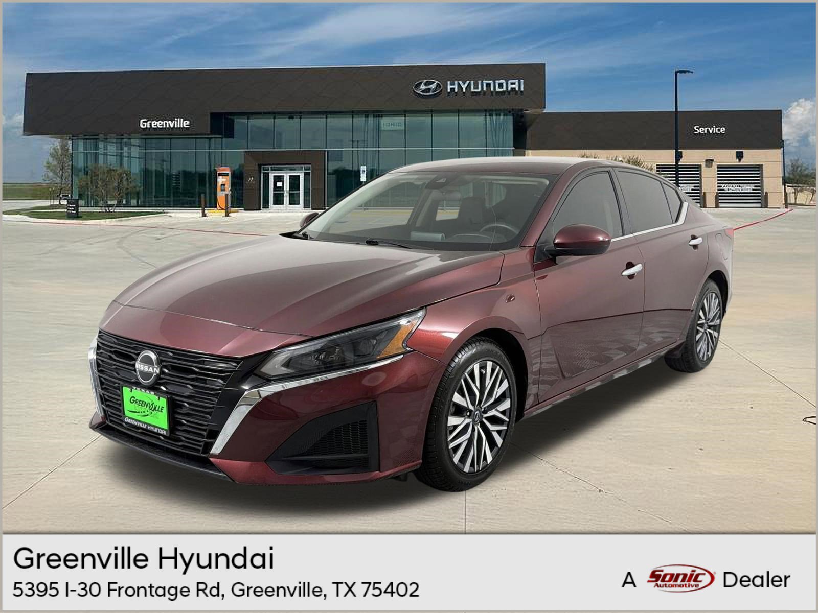 Used 2023 Nissan Altima 2.5 SV FWD image 1