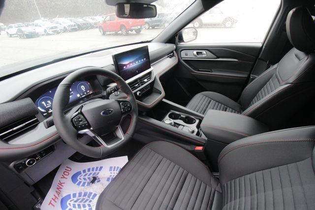 New 2026 Ford Explorer ST-Line w/ ST-Line Street Pack image 16