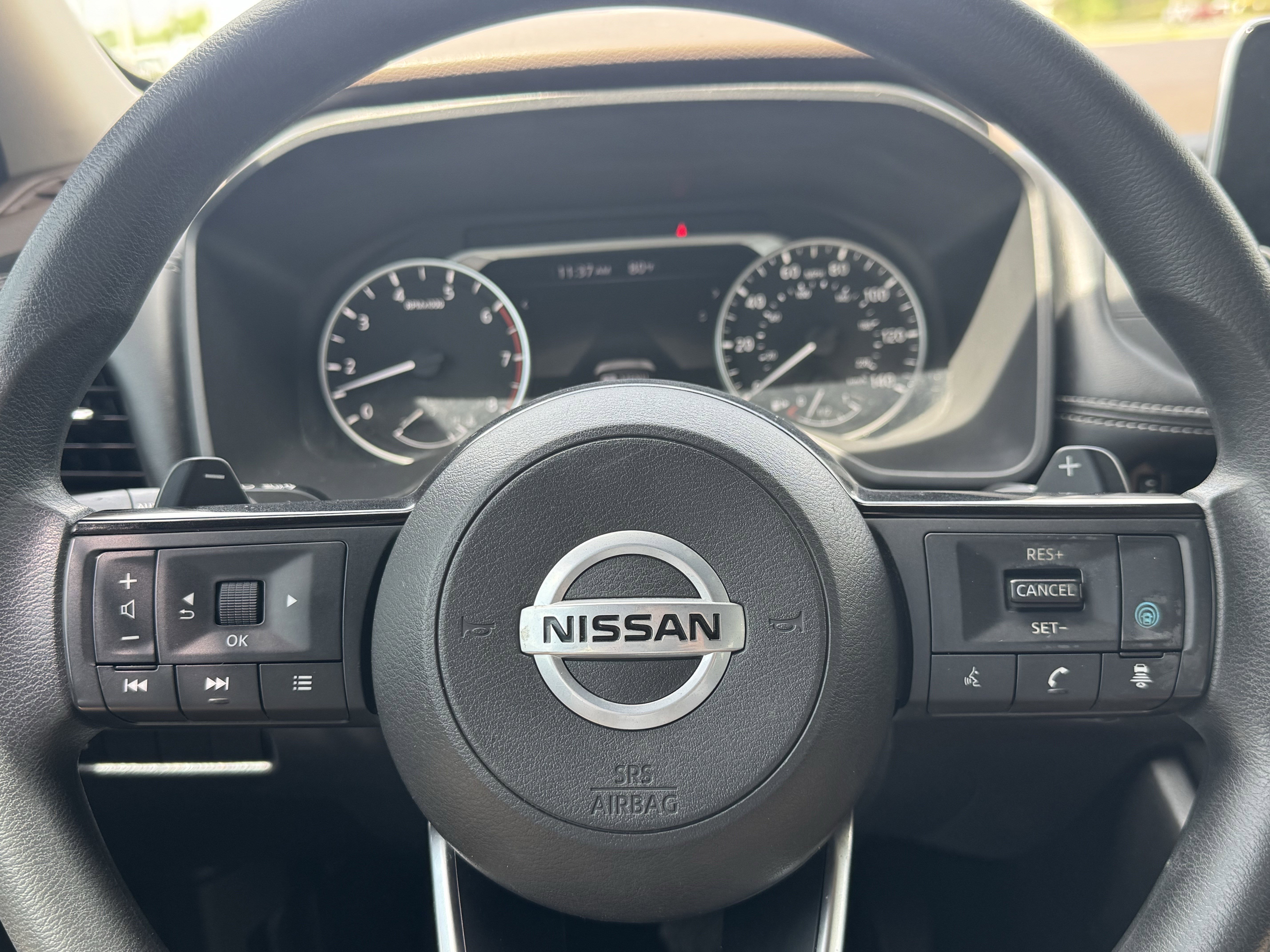 Used 2021 Nissan Rogue SV image 15