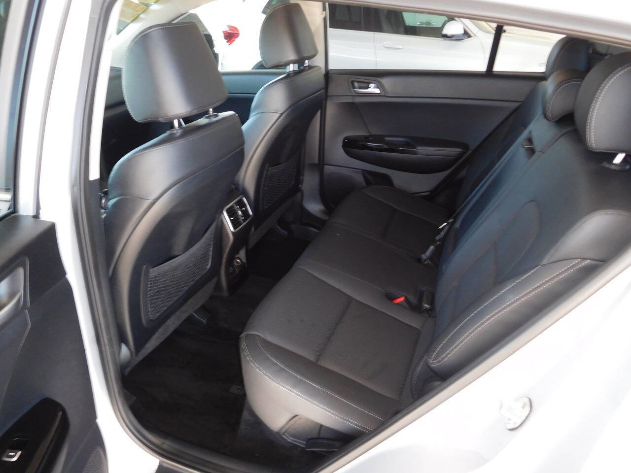 Used 2018 Kia Sportage SX image 6