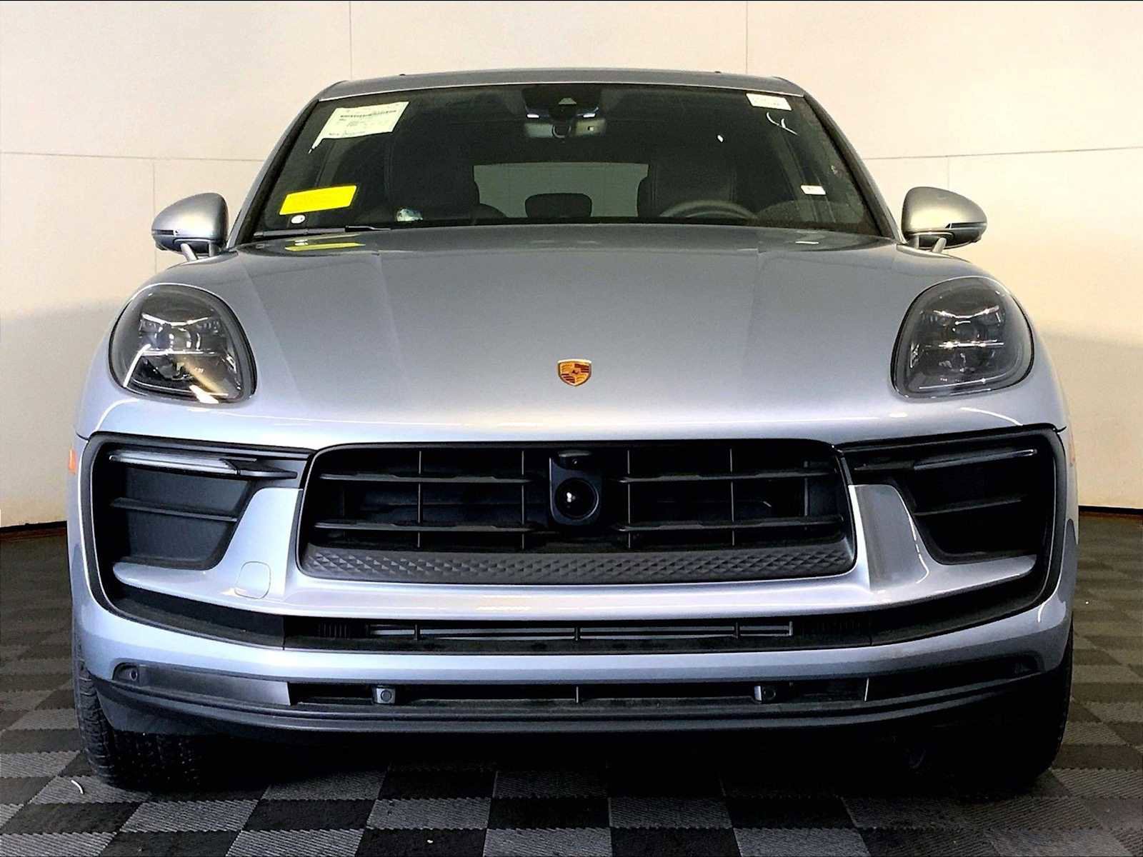 New 2025 Porsche Macan image 10