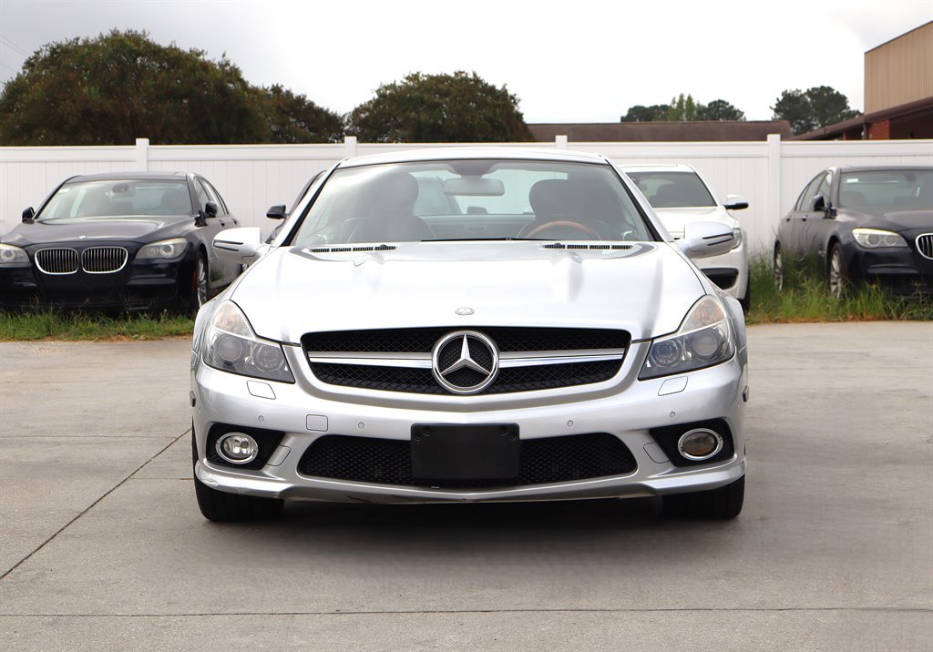 Used 2011 Mercedes-Benz SL 550 image 3