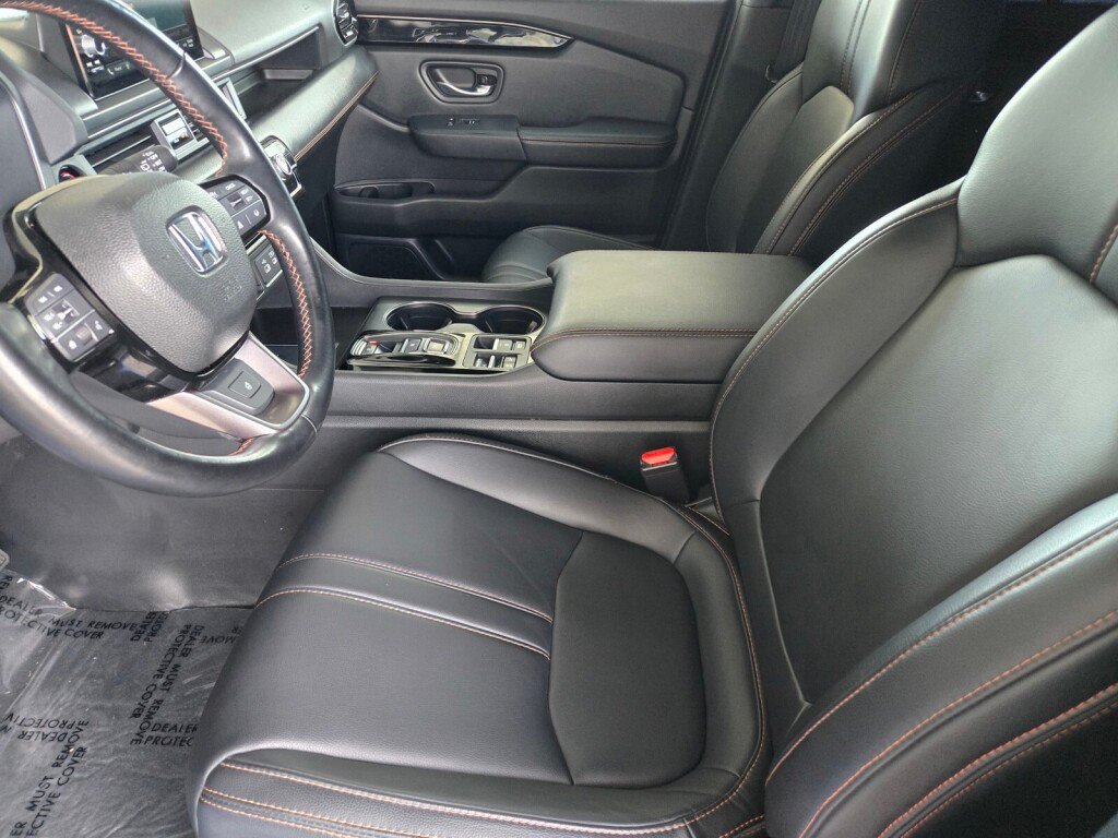 Certified 2023 Honda Pilot TrailSport image 15