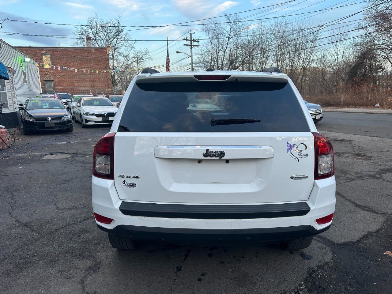 Used 2016 Jeep Compass Latitude image 10