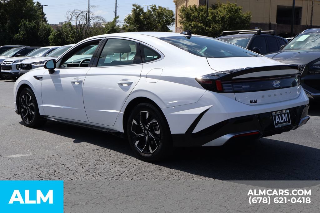 Used 2025 Hyundai Sonata SEL FWD image 8