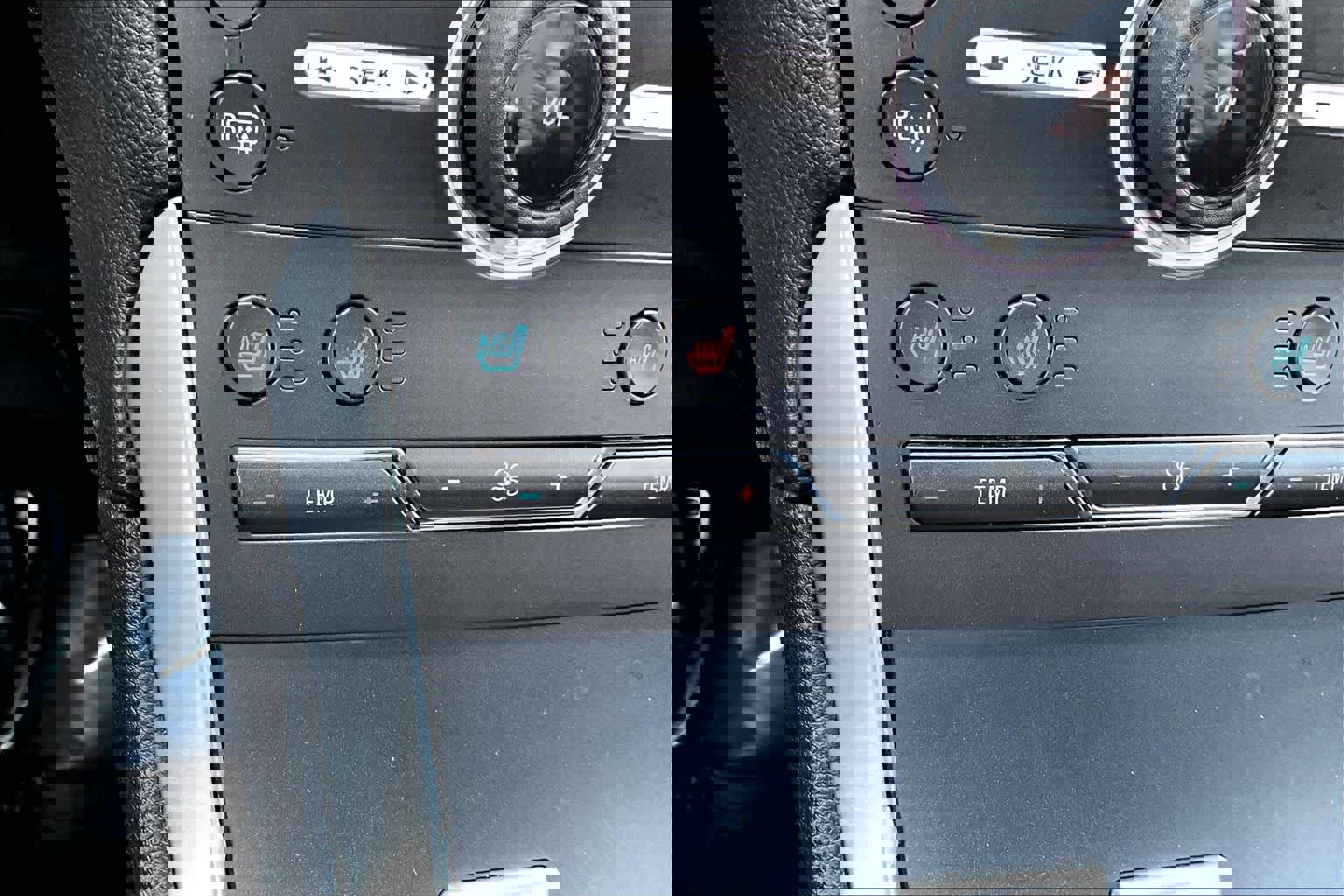 Used 2015 Ford Edge Sport w/ Equipment Group 401A AWD/4WD image 33