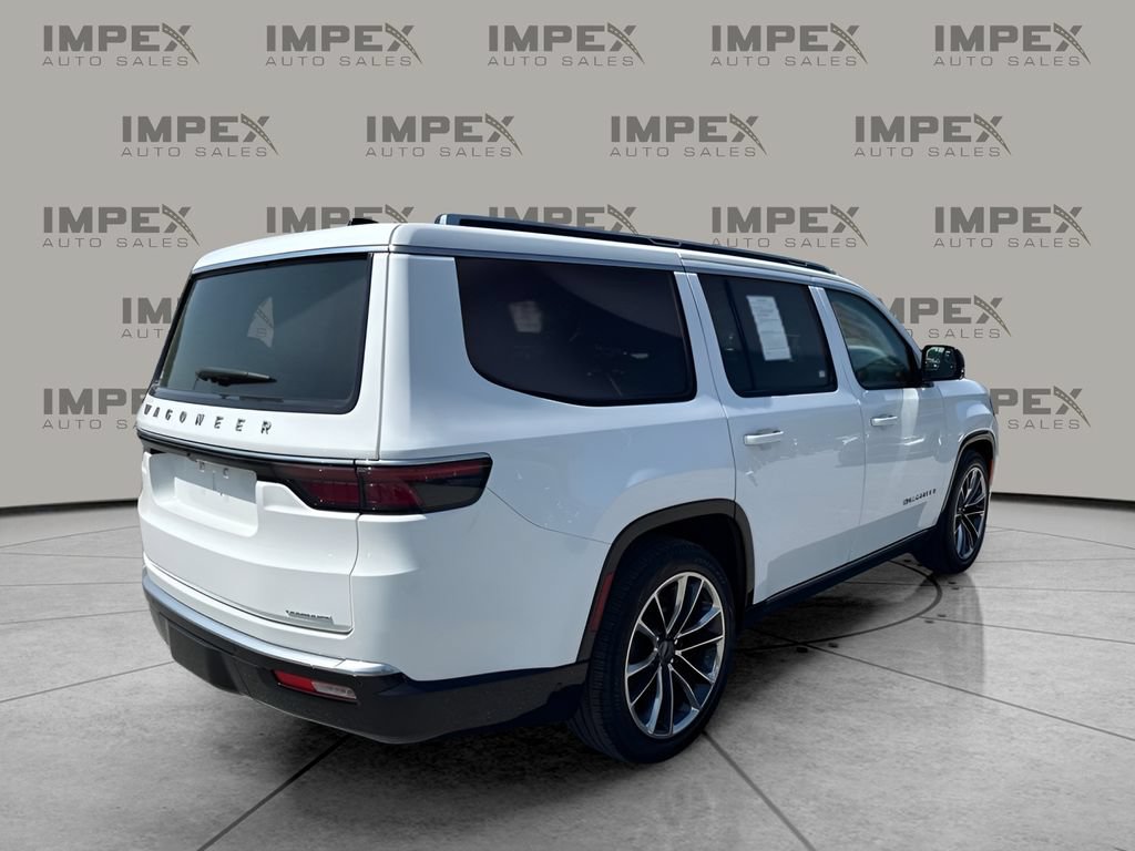 Used 2024 Jeep Wagoneer Series III w/ Premium Group I AWD/4WD image 5