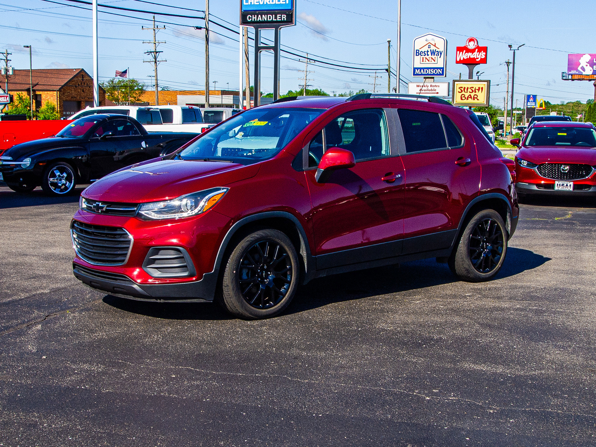 Used 2021 Chevrolet Trax LT w/ Sport Edition FWD image 3
