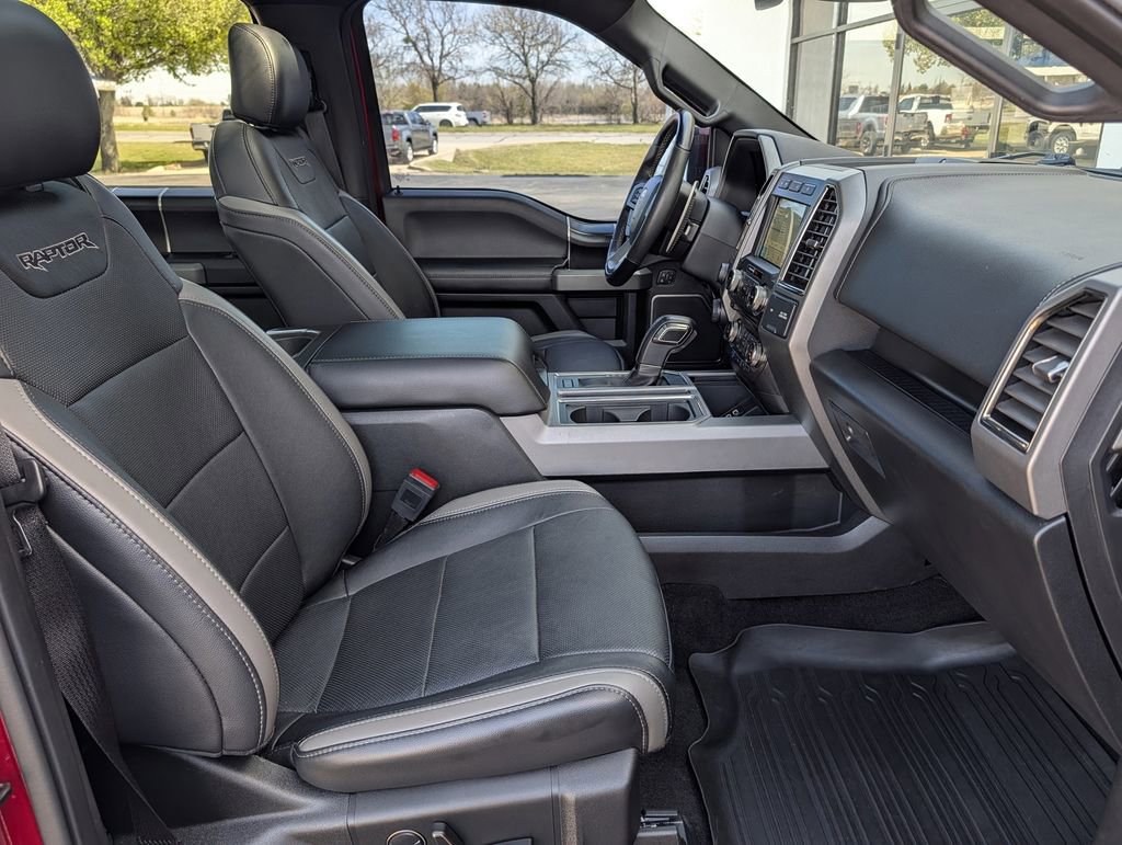 Used 2018 Ford F150 Raptor w/ Equipment Group 802A Luxury image 37