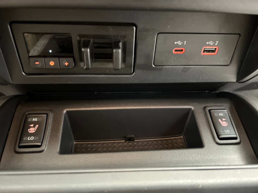 Used 2024 Nissan Titan SV w/ SV Convenience Package AWD/4WD image 50