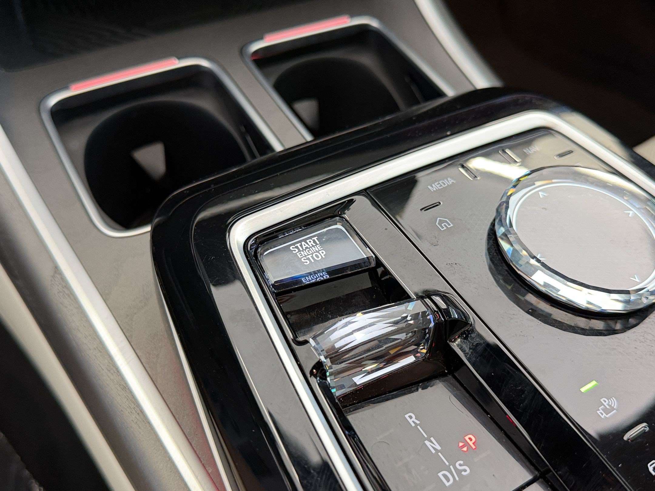 Certified 2023 BMW 760i xDrive AWD/4WD image 17