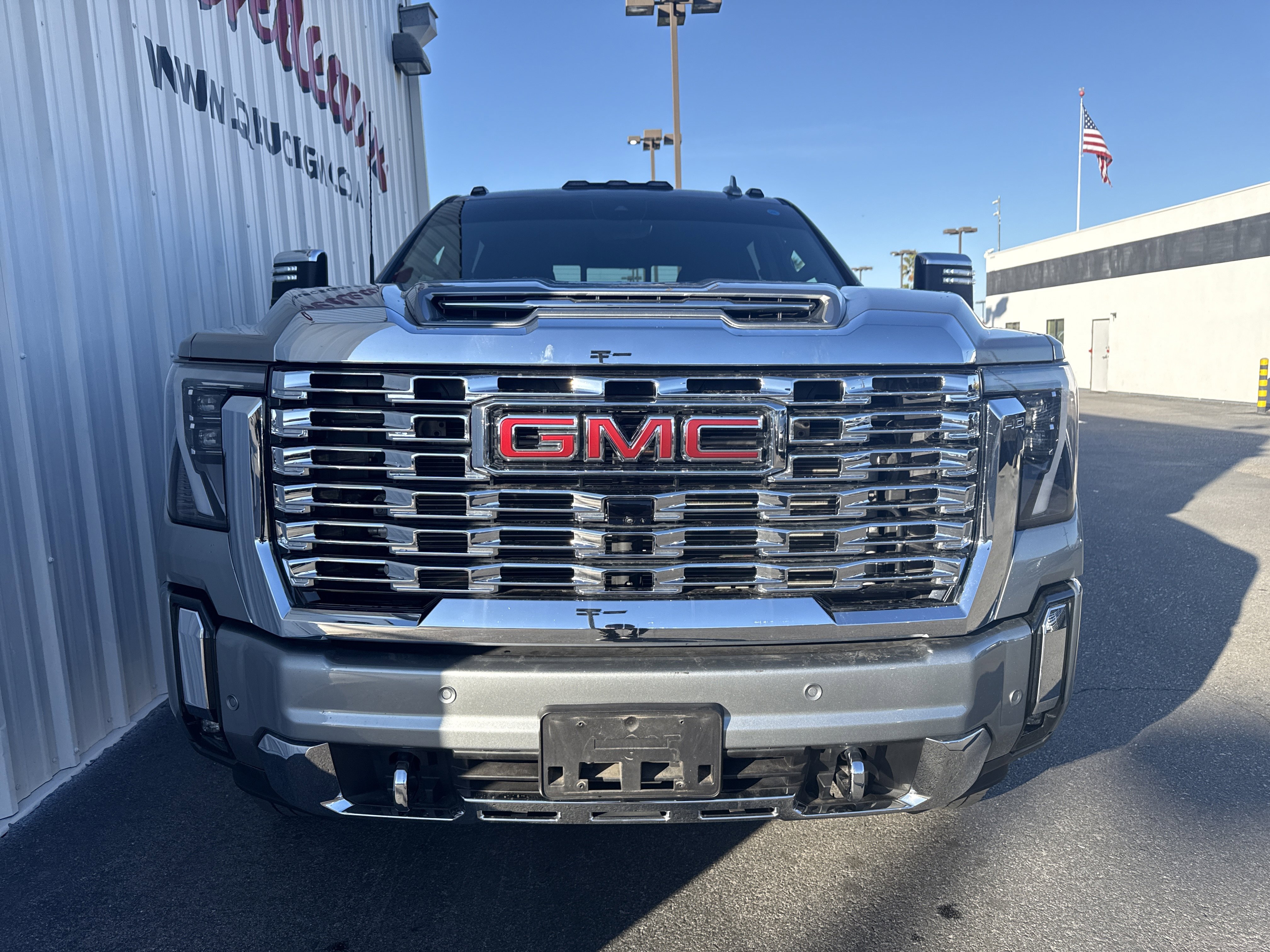 Used 2024 GMC Sierra 3500 Denali w/ Denali Reserve Package image 8