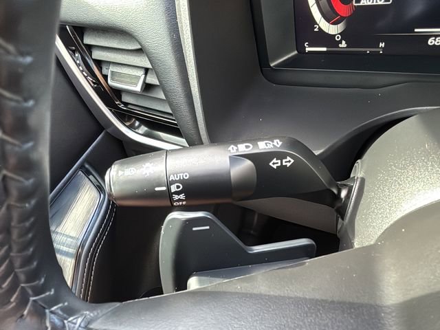 Used 2024 Nissan Rogue SL AWD/4WD image 20