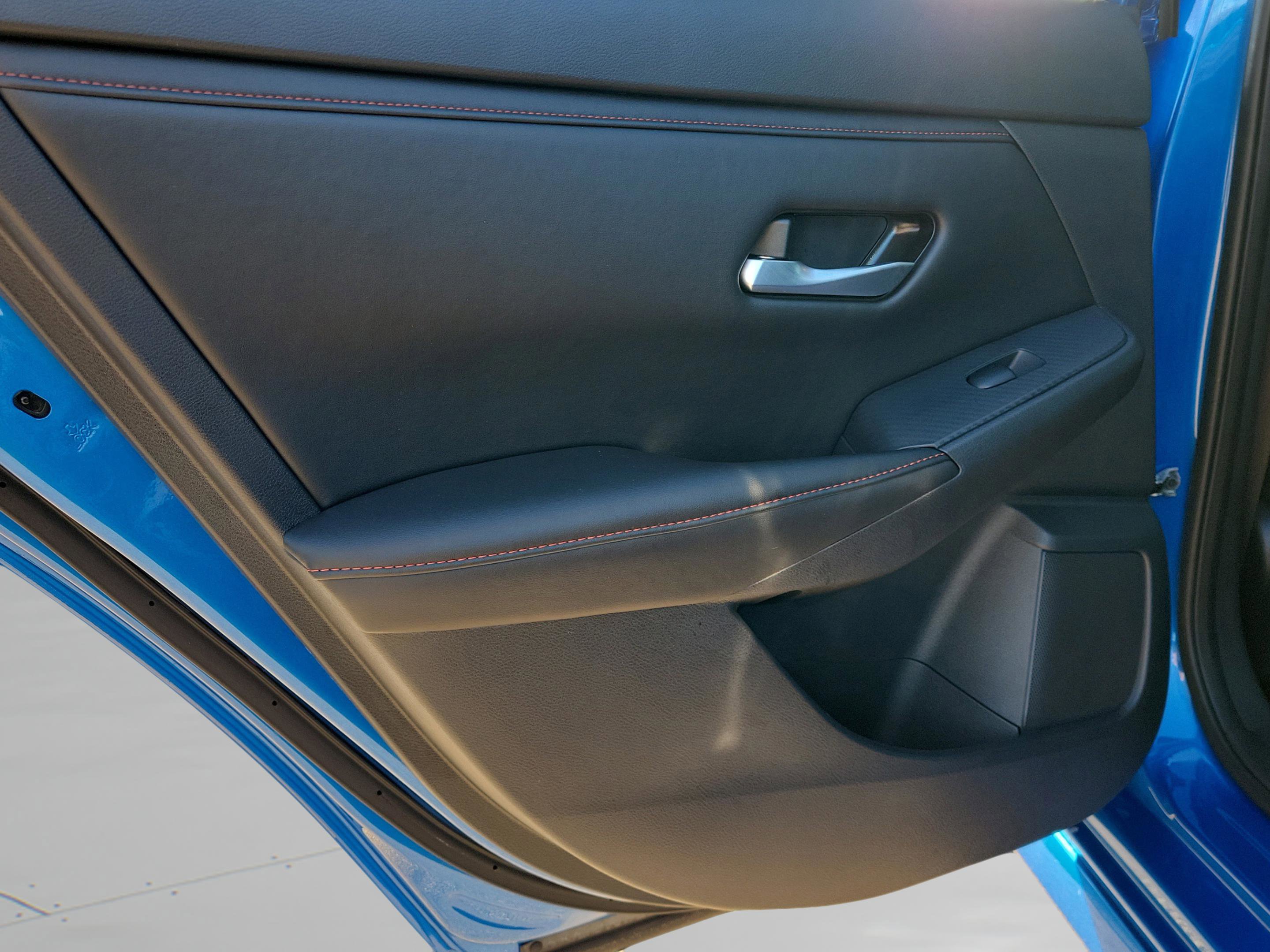 Certified 2025 Nissan Sentra SR image 11