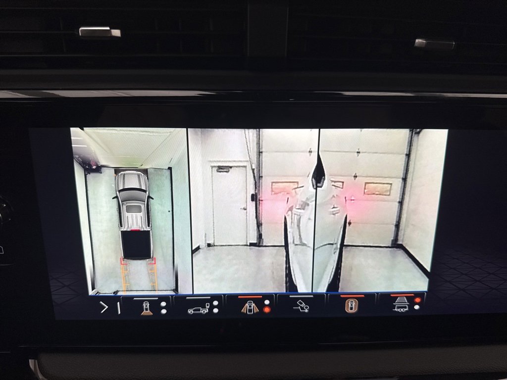 New 2026 GMC Sierra 1500 AT4 w/ AT4 Premium Package image 32