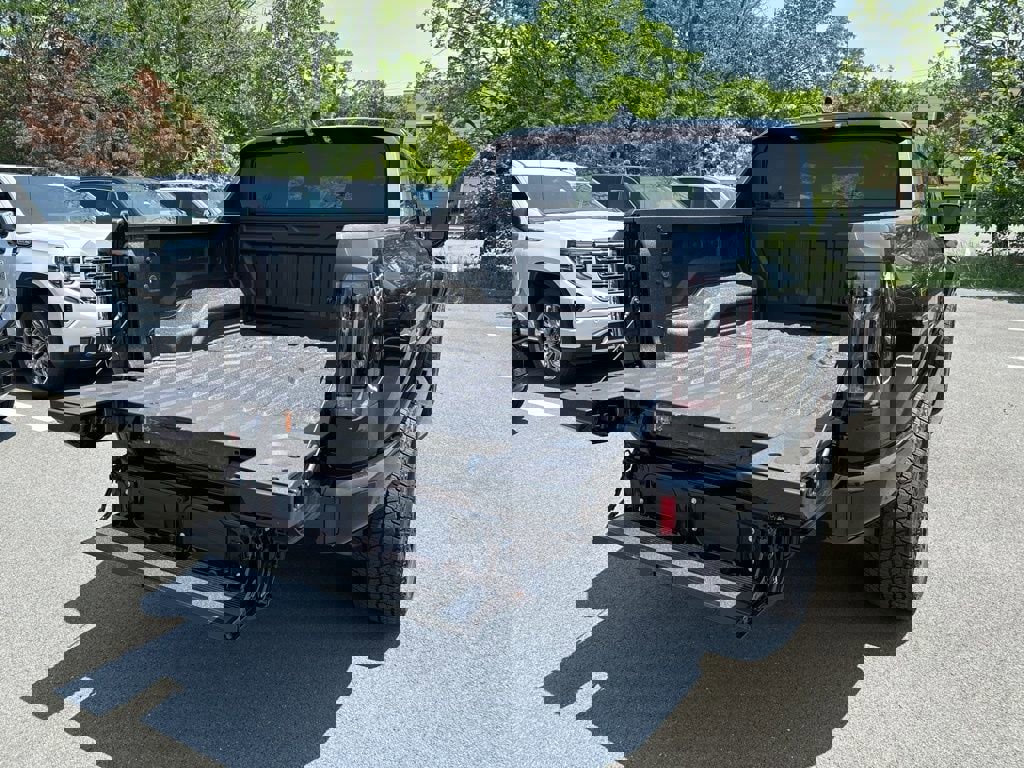 New 2025 GMC Hummer EV 2X w/ LPO, Dark Essentials Package image 59