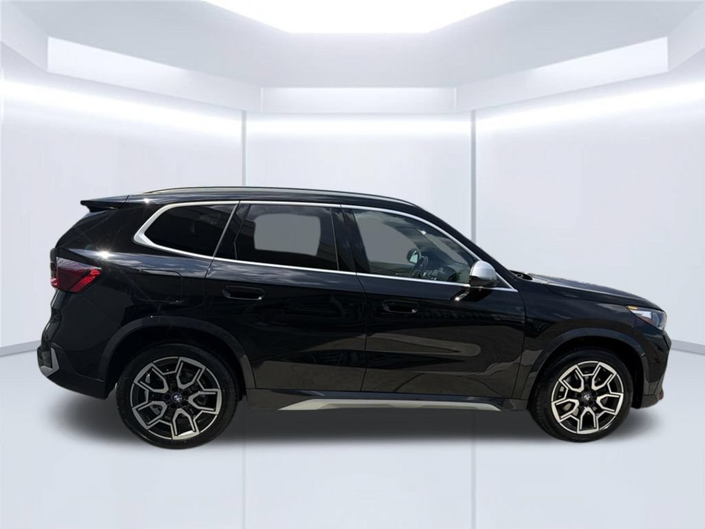 Used 2023 BMW X1 xDrive28i w/ Premium Package AWD/4WD image 8