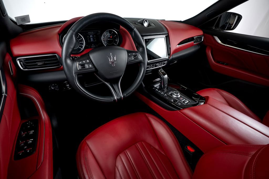 Used 2022 Maserati Levante GT image 27