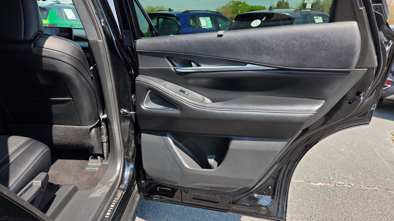 Used 2023 INFINITI QX60 Luxe w/ Vision Package image 47