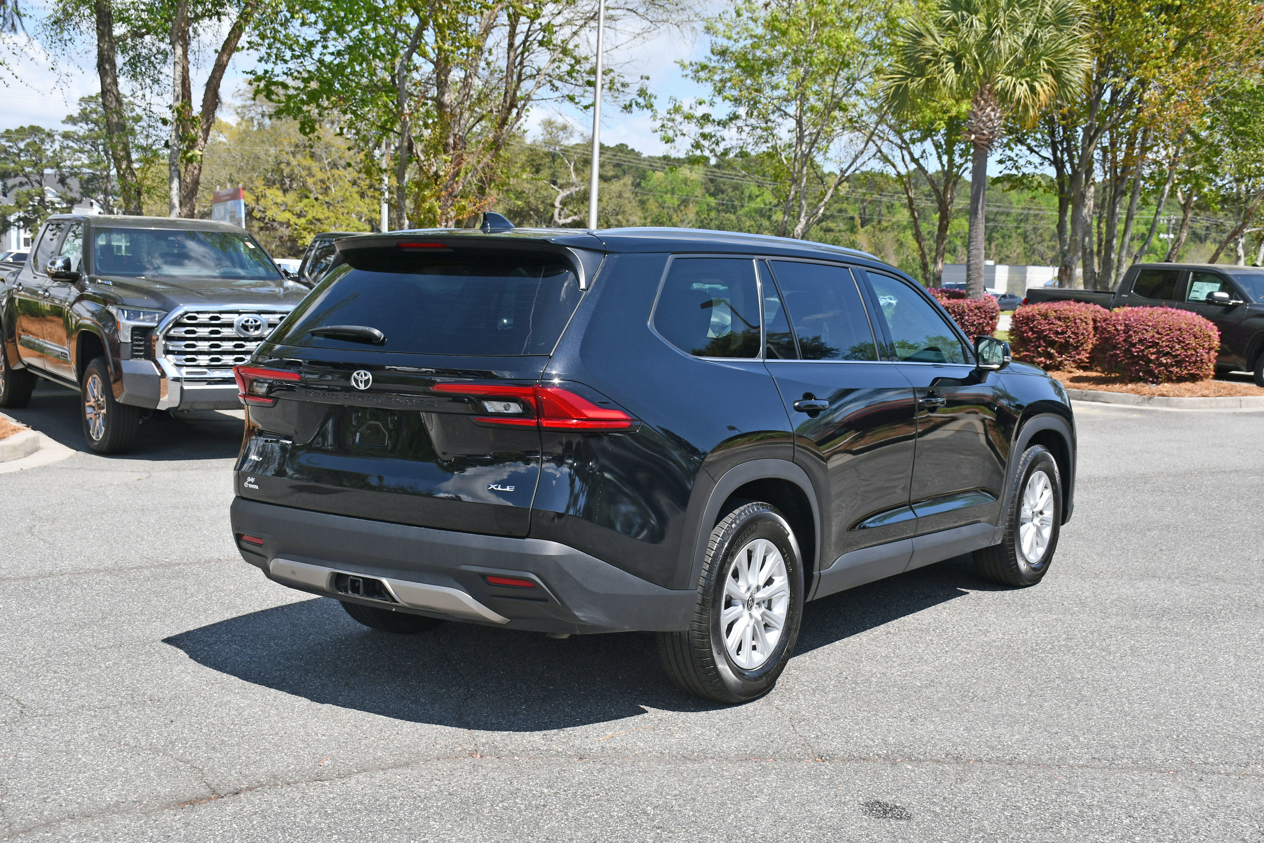 Used 2024 Toyota Grand Highlander XLE image 4
