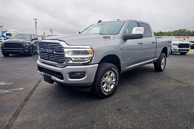 Used 2024 RAM 2500 Laramie w/ Safety Group AWD/4WD image 3