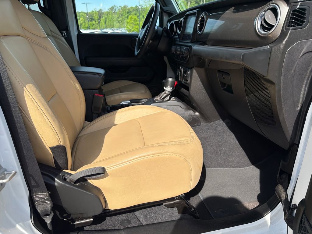 Used 2018 Jeep Wrangler Unlimited Sahara AWD/4WD image 52