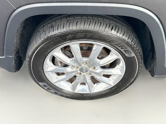 Used 2014 Jeep Cherokee Limited w/ Luxury Group FWD image 37