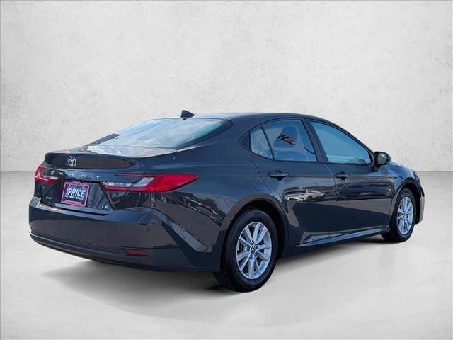 Used 2025 Toyota Camry LE image 5