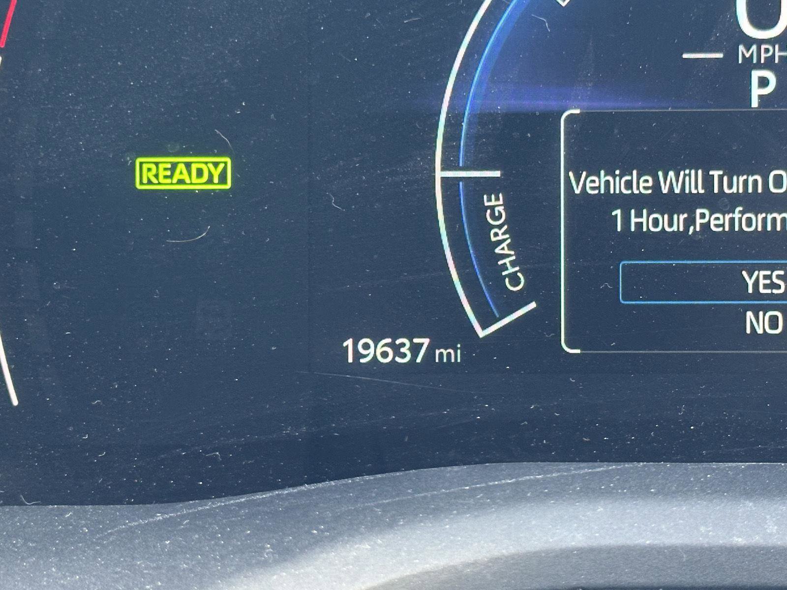 Used 2025 Toyota Camry LE w/ Convenience Package image 13