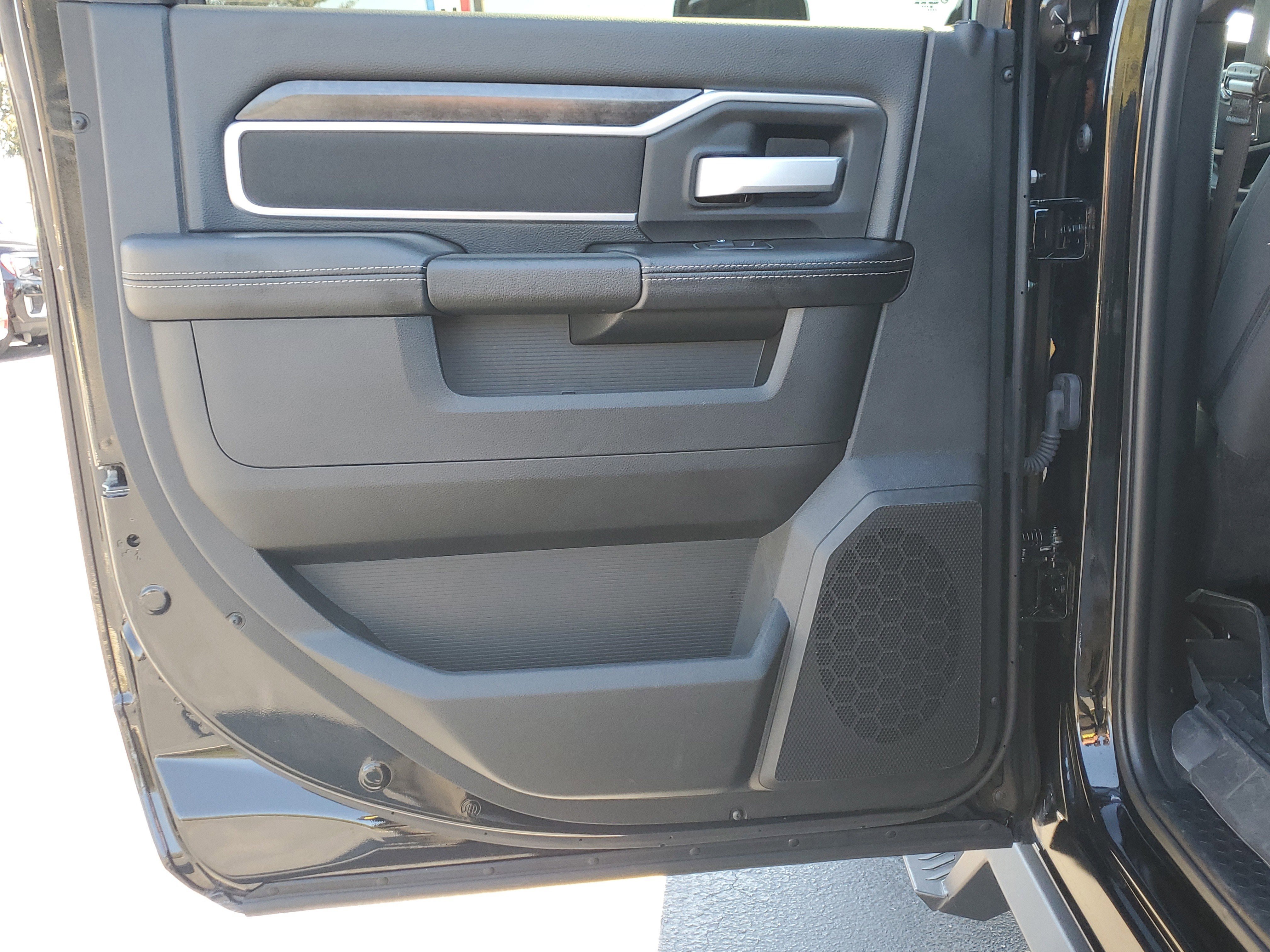 Used 2024 RAM 2500 Big Horn w/ Night Edition image 11