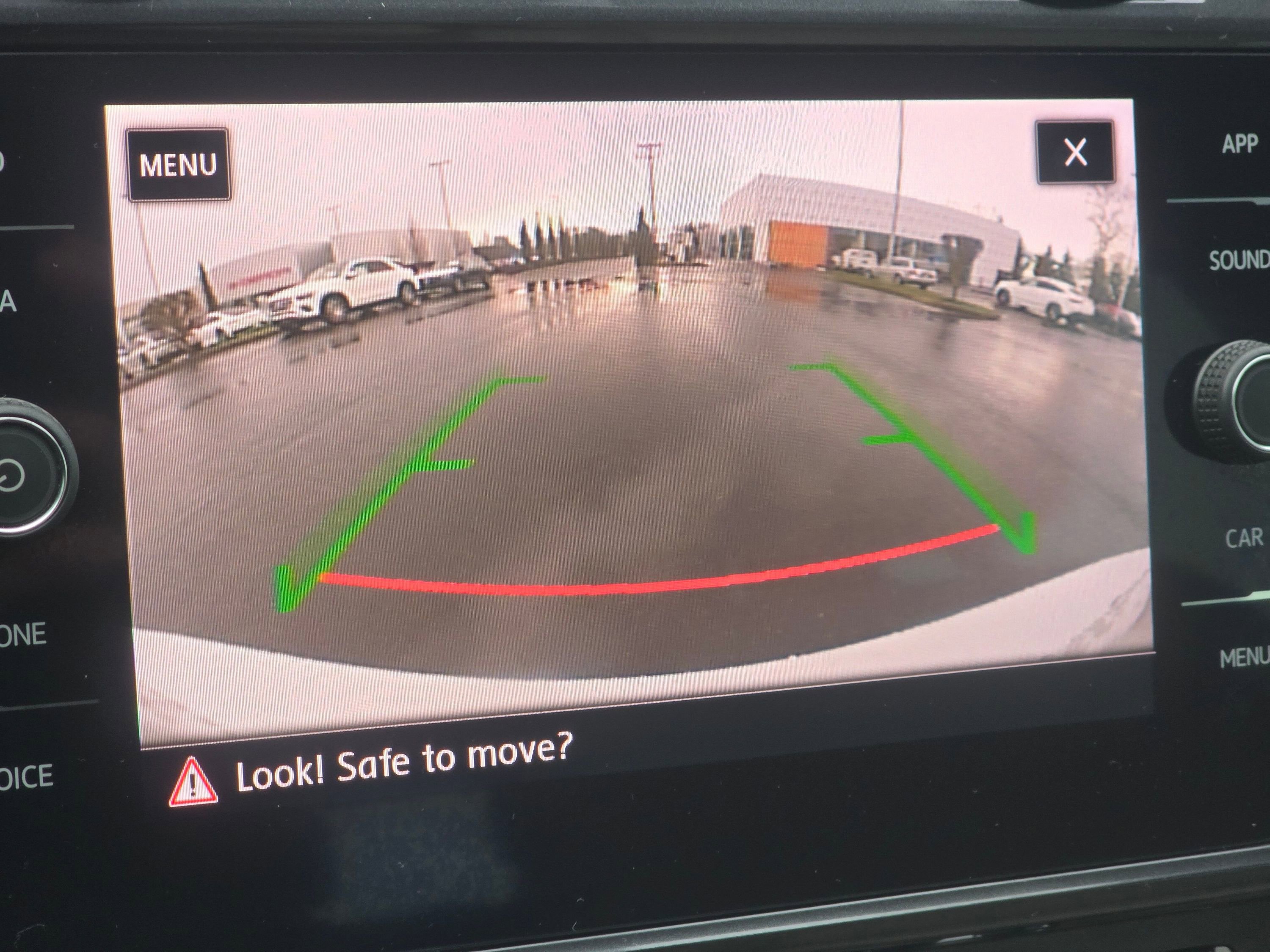 Used 2018 Volkswagen Golf SE image 40