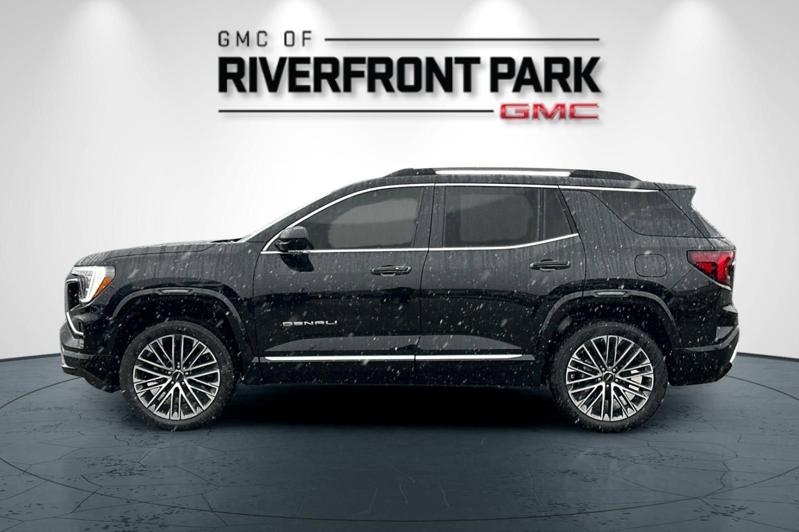 New 2026 GMC Terrain Denali w/ LPO, Floor Liner Package image 6