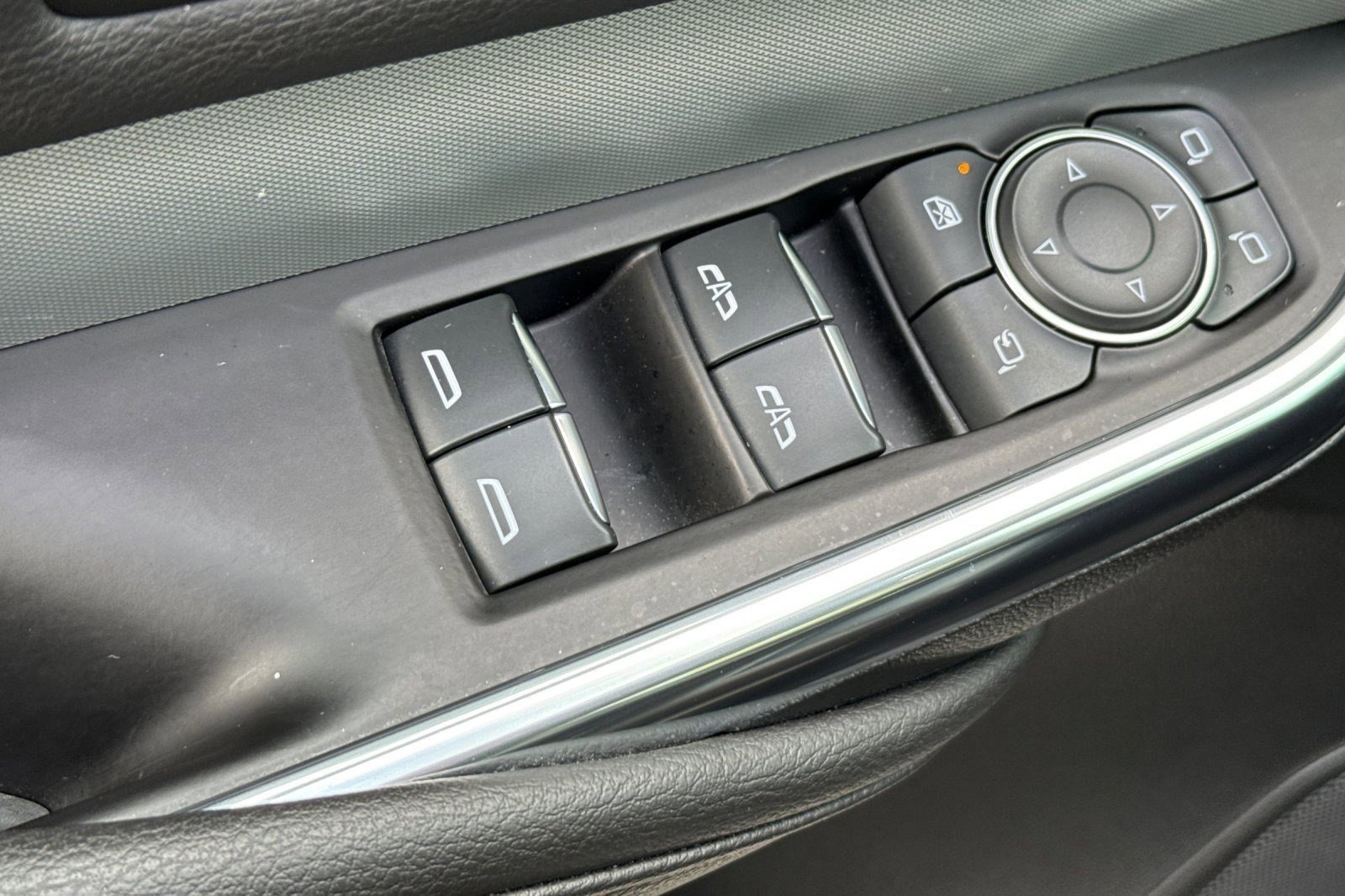 Used 2019 Cadillac XT4 Premium Luxury w/ Technology Package image 14