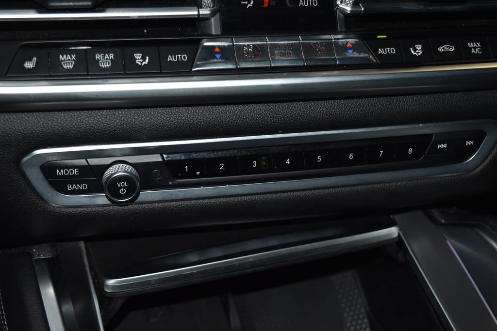 Used 2020 BMW X6 xDrive40i w/ Premium Package image 14