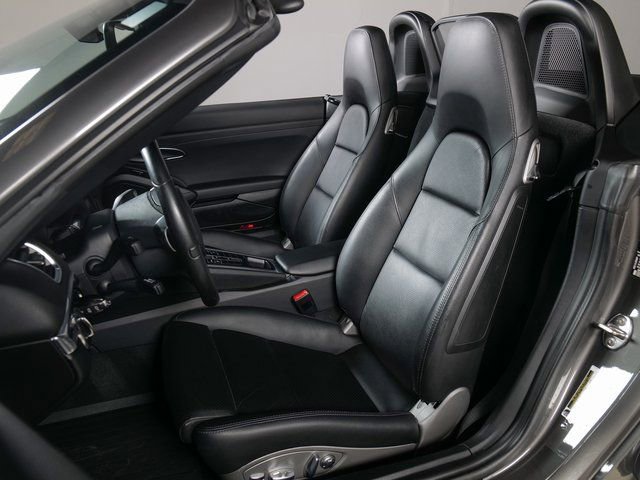 Used 2016 Porsche Boxster RWD image 11